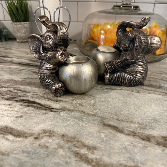 Elephant T-Light Candle Holders - Picture 2 of 5